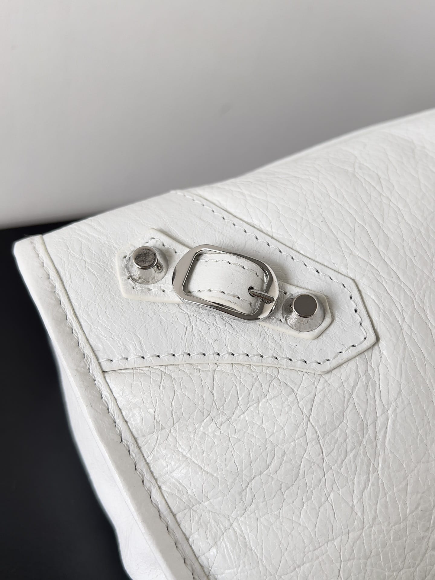 BALENCIAGA Le City Small Bag In Lambskin Leather - White