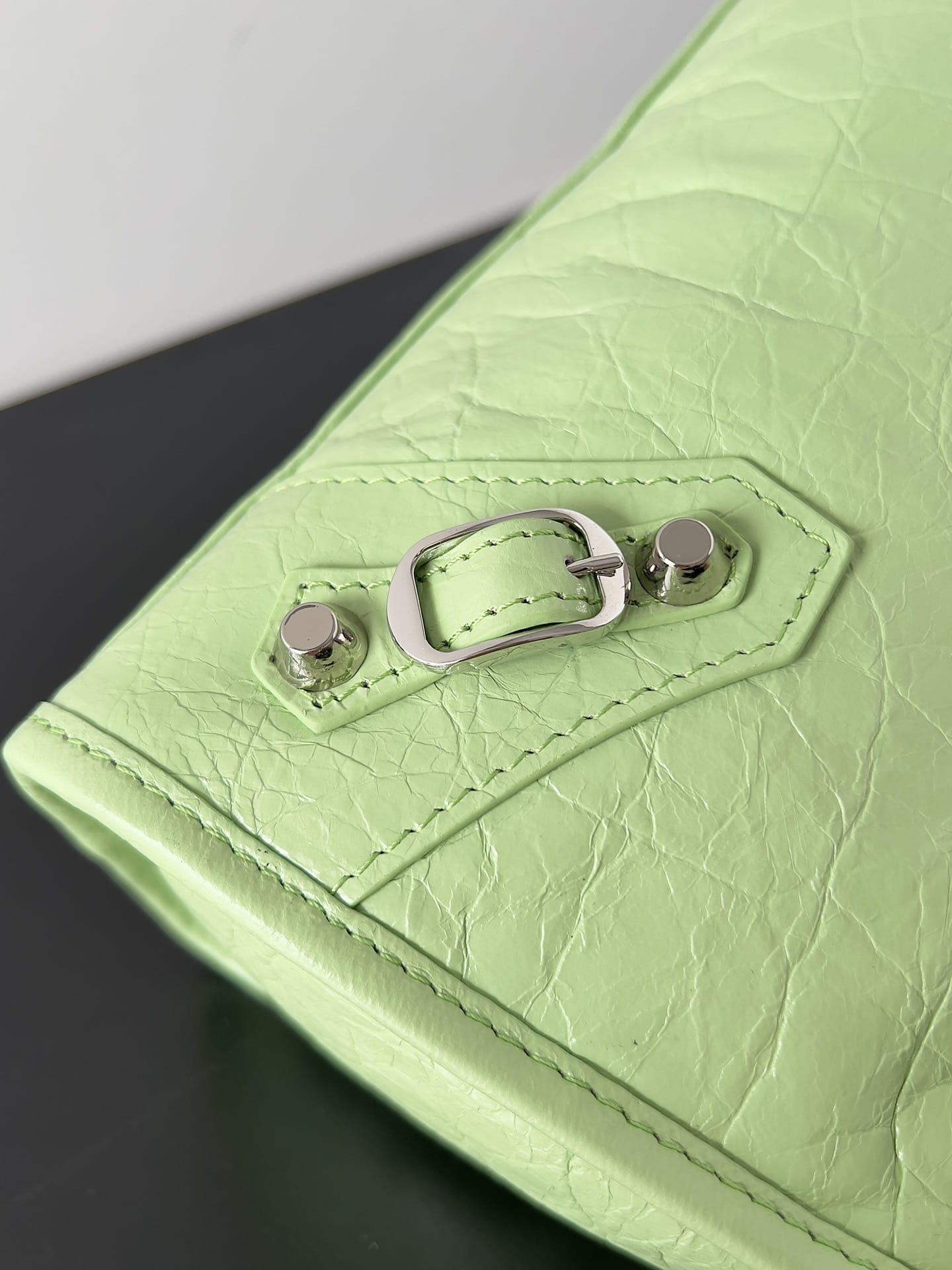 BALENCIAGA Le City Small Bag In Lambskin Leather - Green