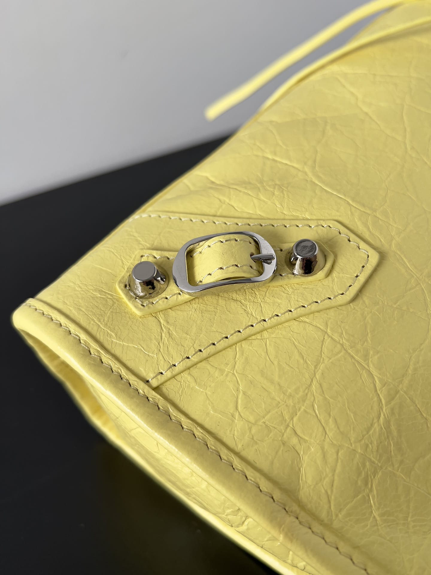 BALENCIAGA Le City Small Bag In Lambskin Leather - Yellow