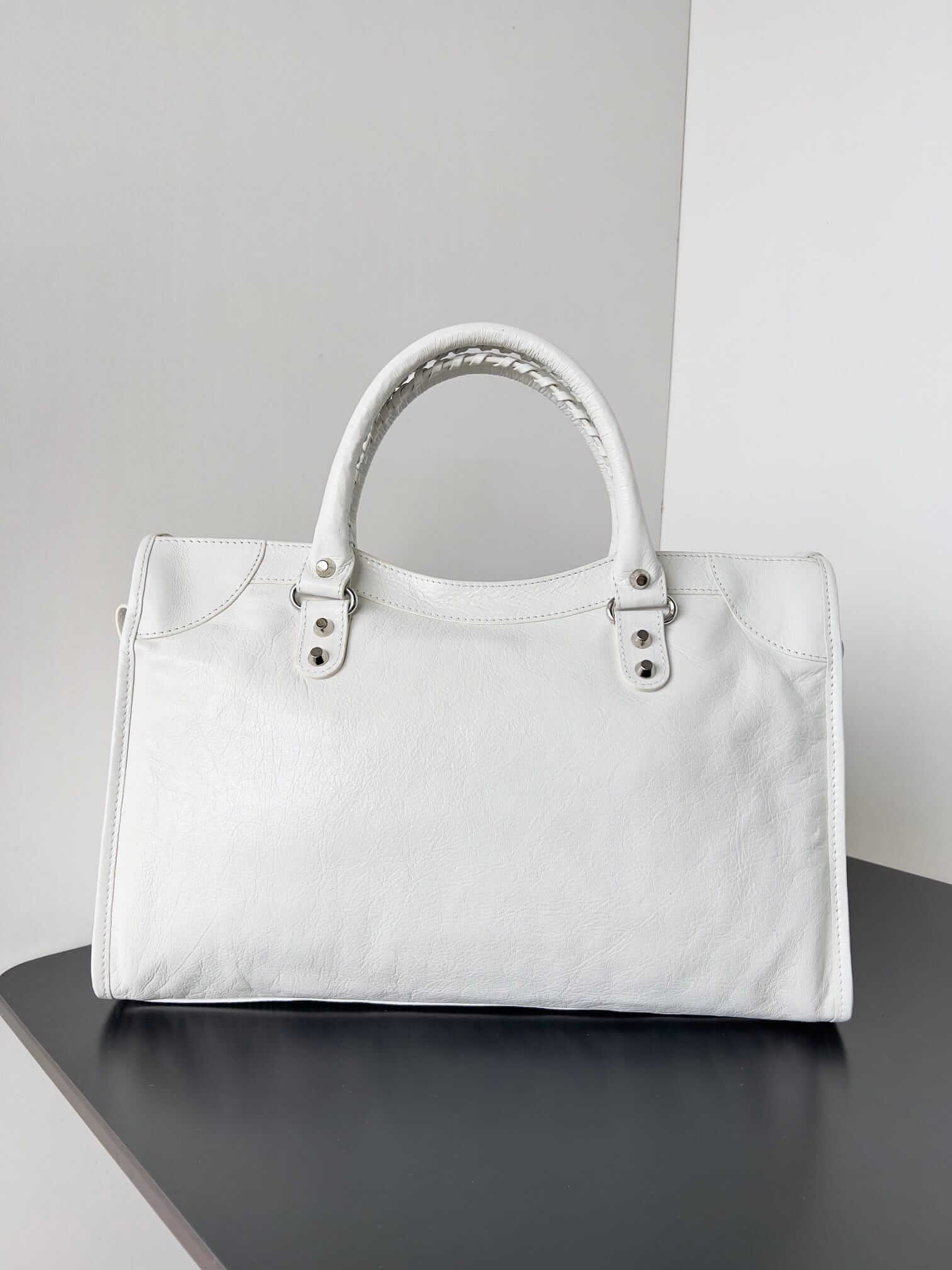 BALENCIAGA Le City Medium Bag In Lambskin Leather - White