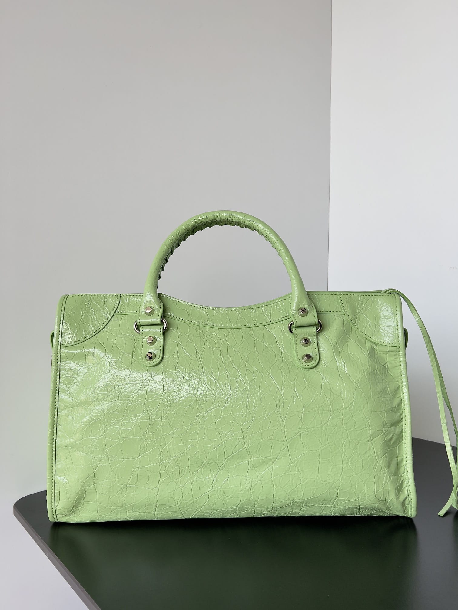 BALENCIAGA Le City Medium Bag In Lambskin Leather - Green