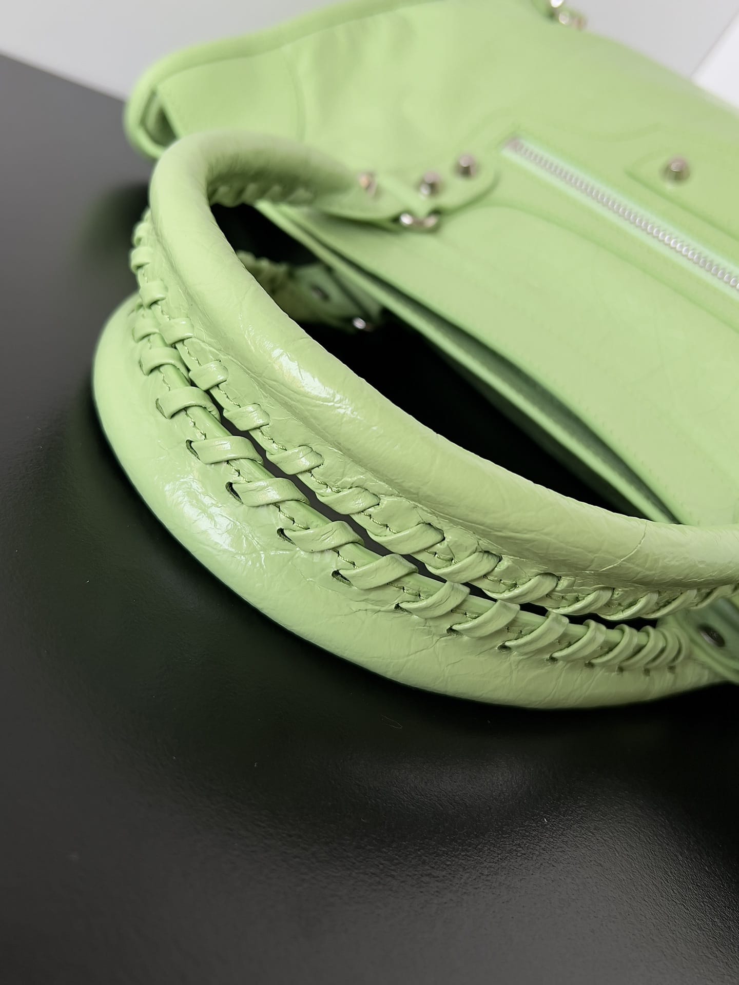 BALENCIAGA Le City Medium Bag In Lambskin Leather - Green