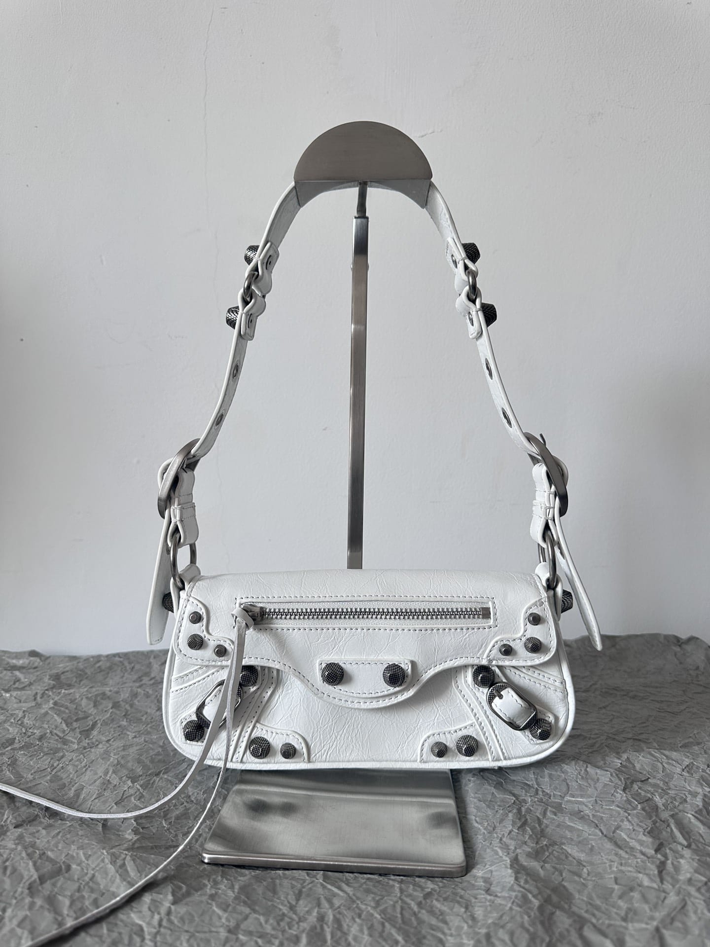 BALENCIAGA Le Cagole XS Sling Shoulder Bag - White