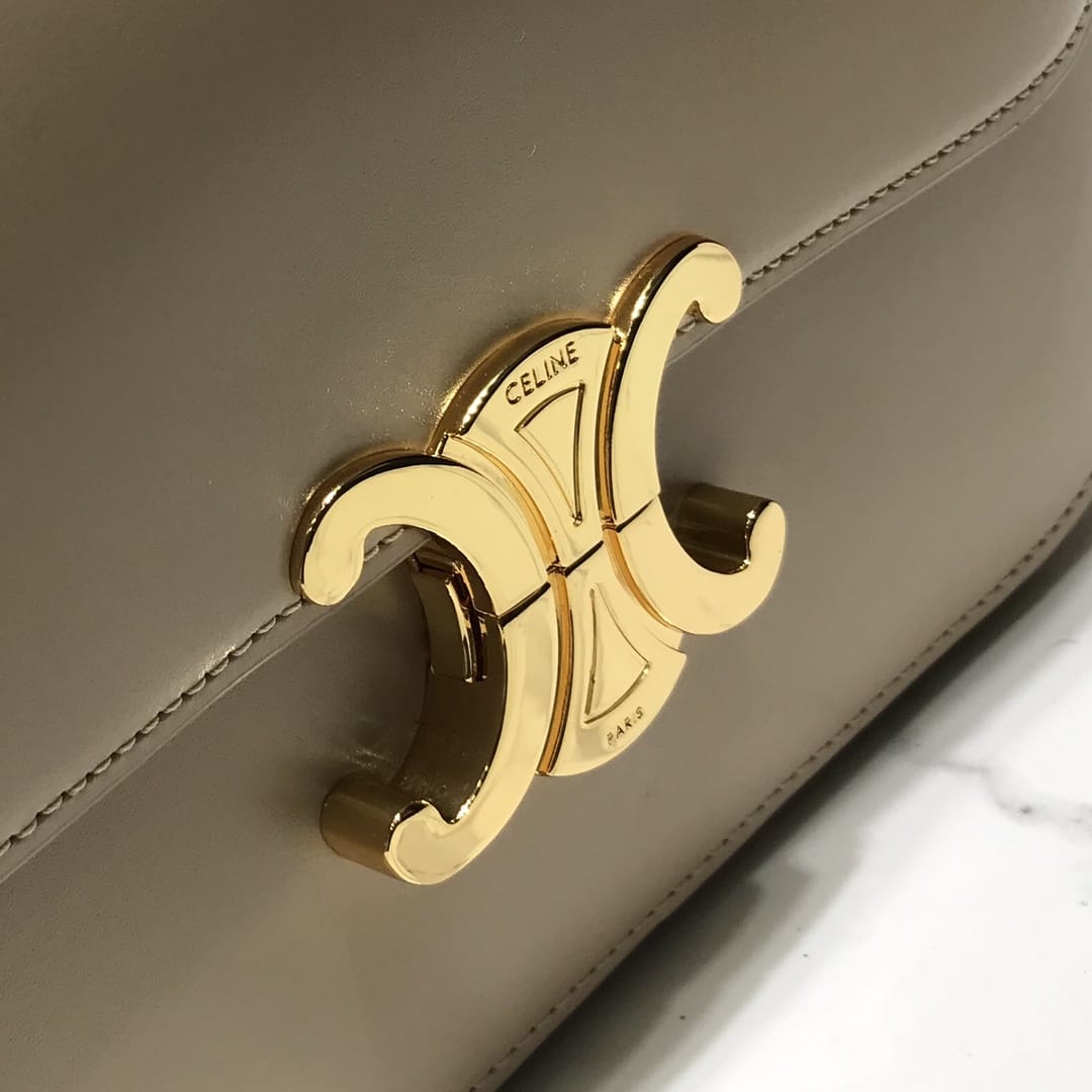 CELINE Classique Triomphe Bag In Shiny Calfskin - Brown Sepia