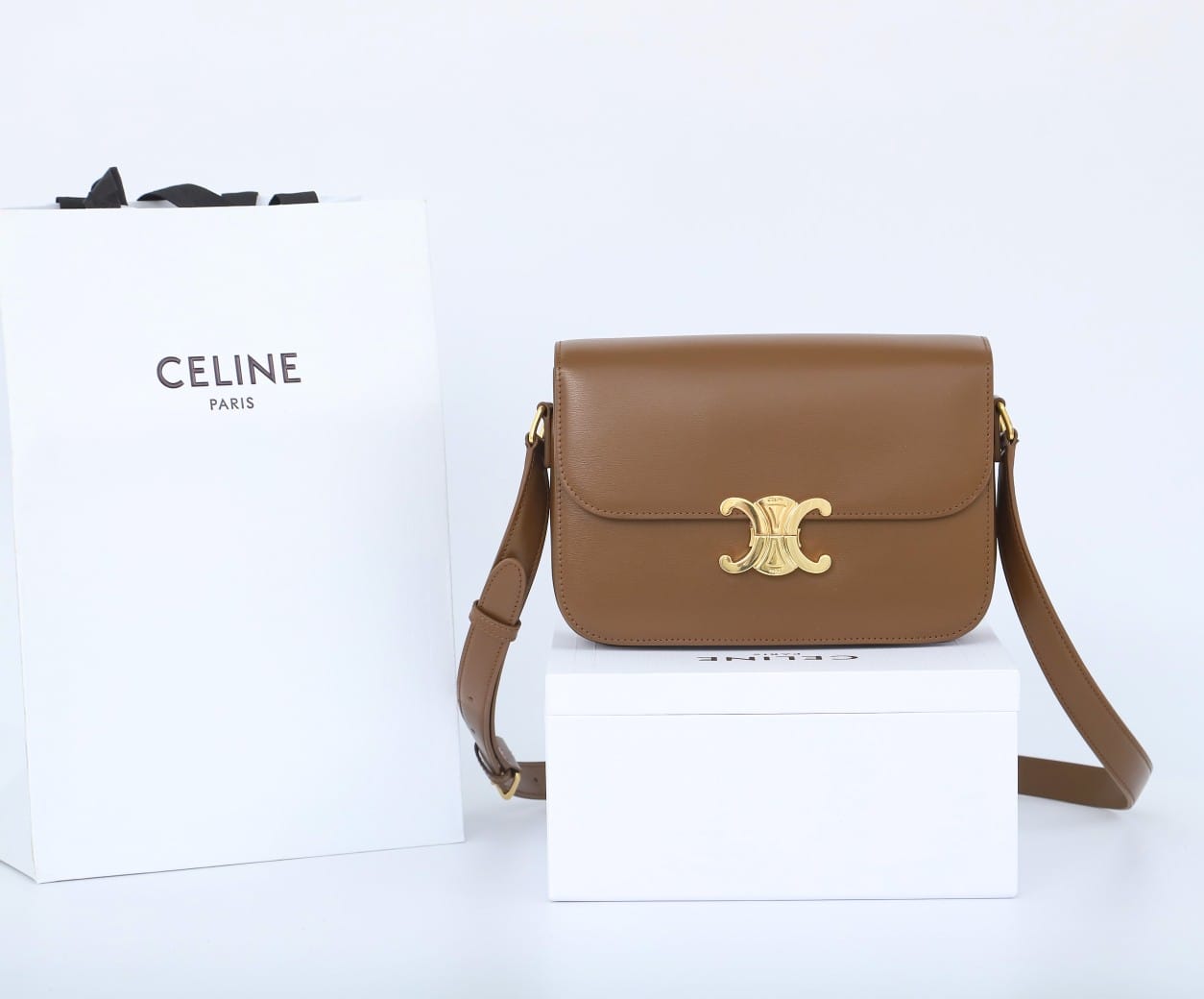 CELINE Classique Triomphe Bag In Shiny Calfskin - Glazed Brown