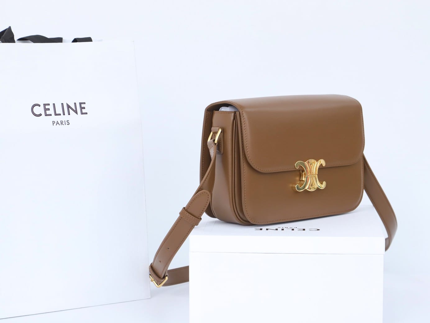 CELINE Classique Triomphe Bag In Shiny Calfskin - Glazed Brown