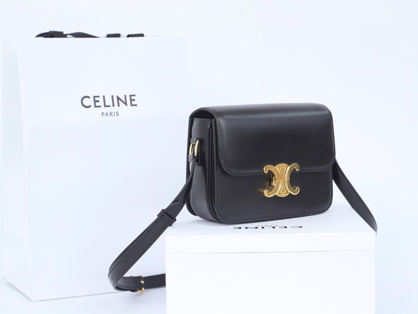 CELINE Teen Triomphe Bag In Shiny Calfskin - Black