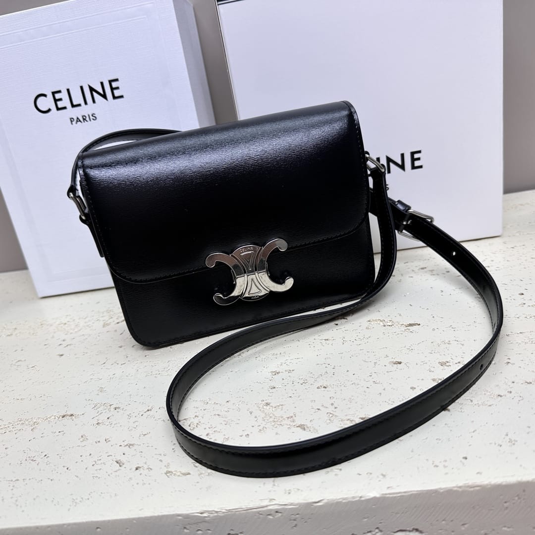 CELINE Teen Triomphe Bag In Shiny Calfskin - Black & Silver