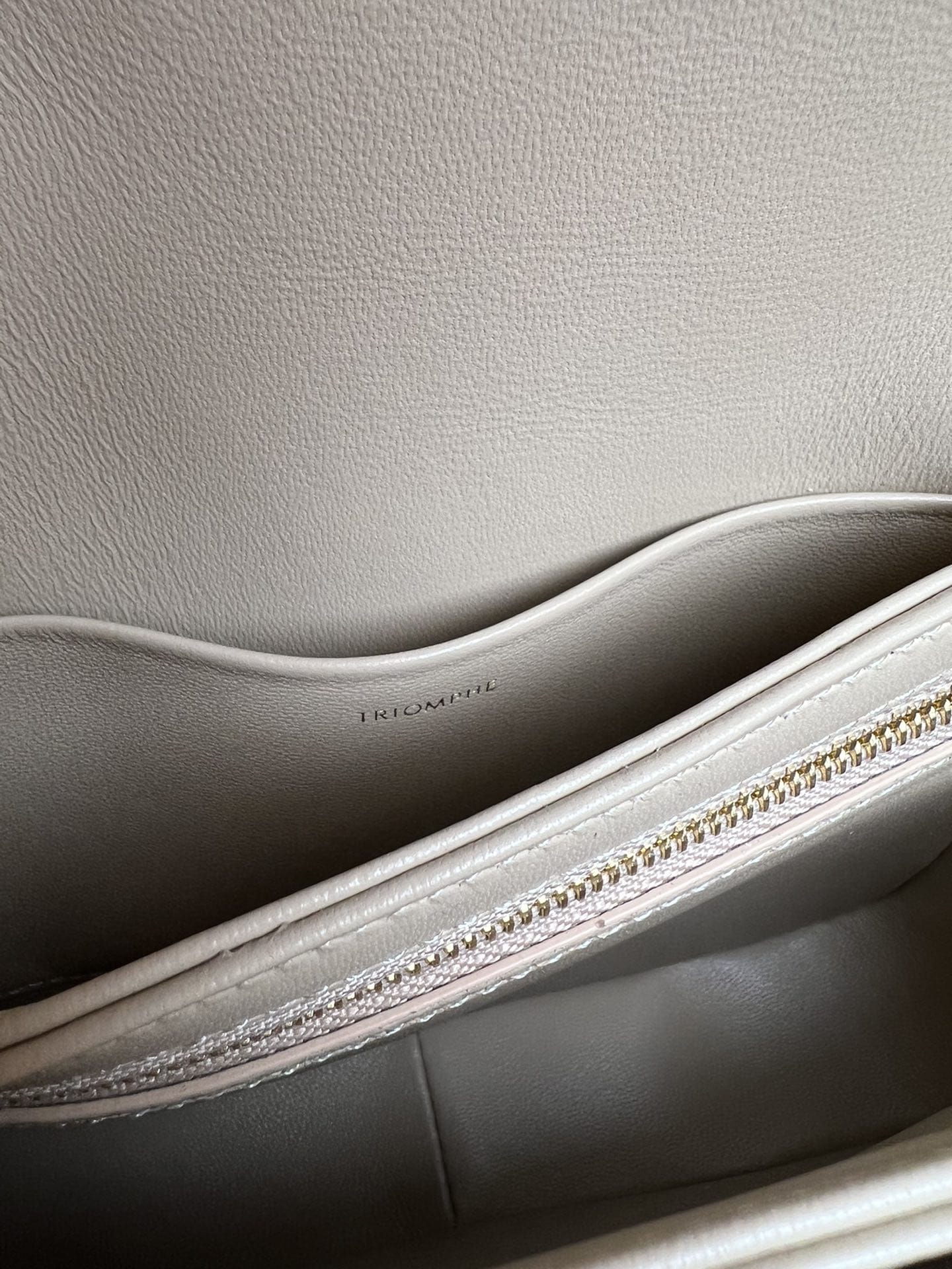 CELINE Teen Triomphe Bag In Shiny Calfskin - Oat Beige