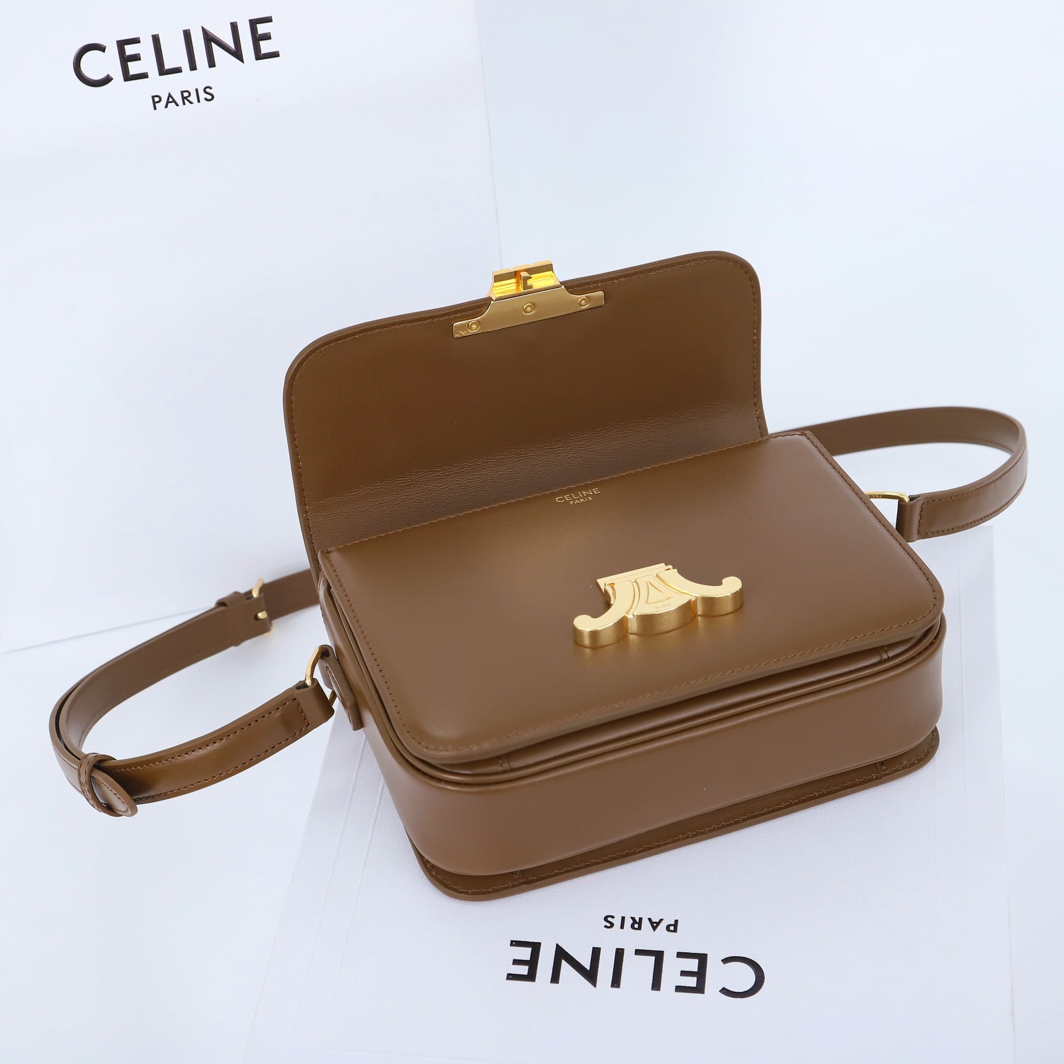 CELINE Teen Triomphe Bag In Shiny Calfskin - Glazed Brown