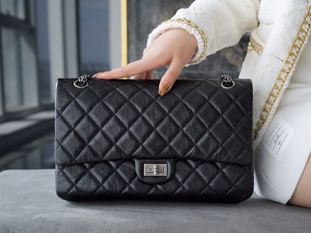 CHANEL 2.55 Large Reissue Flap Bag Aged Lambskin - Black & Silver Toned Hardware