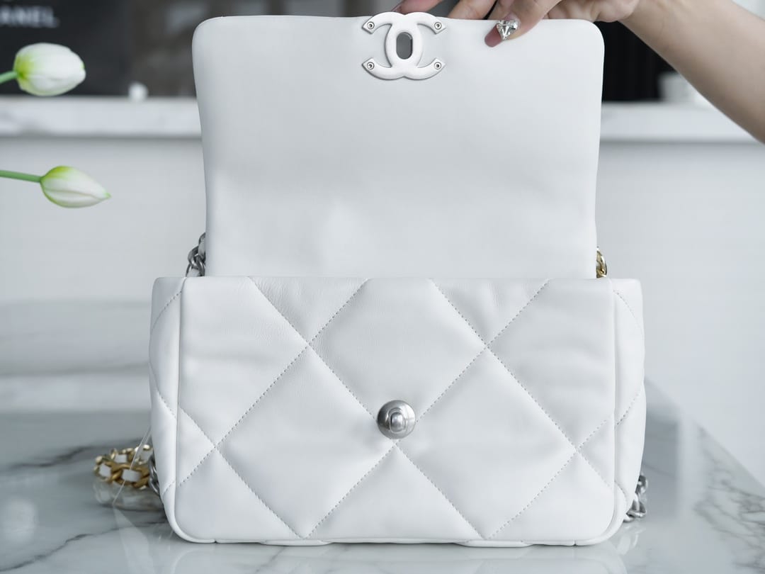 CHANEL 19 Small Flap Bag in Shiny Lambskin - White & Silver