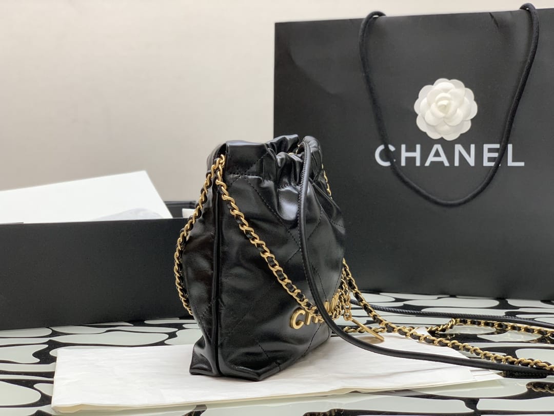 CHANEL 22 Mini Hobo Bag in Shiny Calfskin - Black 