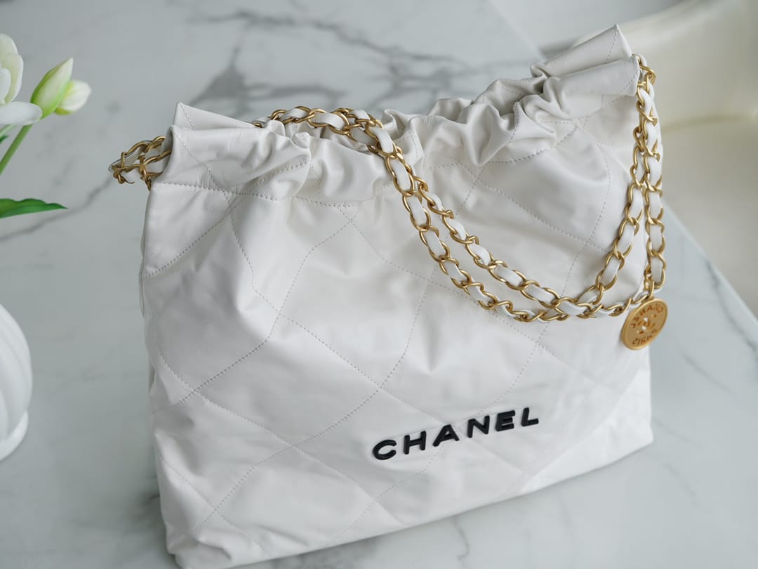 CHANEL 22 Medium Hobo Bag in Shiny Calfskin - White & Black LOGO