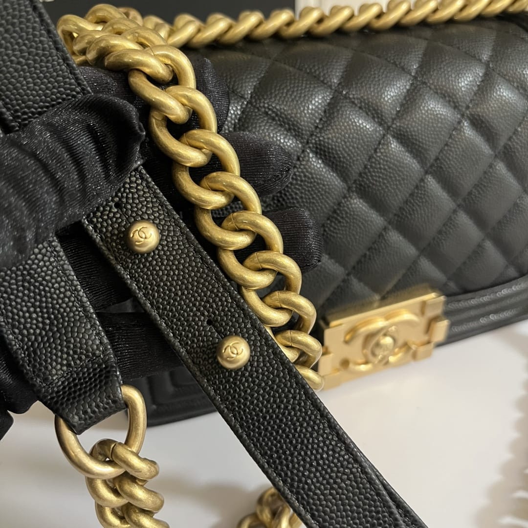 CHANEL BOY Small Flap Bag in Grained Calfskin Leather - Black & Gold