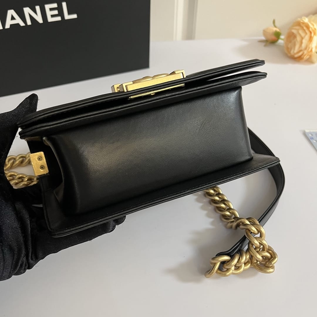 CHANEL BOY Small Flap Bag in Calfskin Leather - Black & Gold