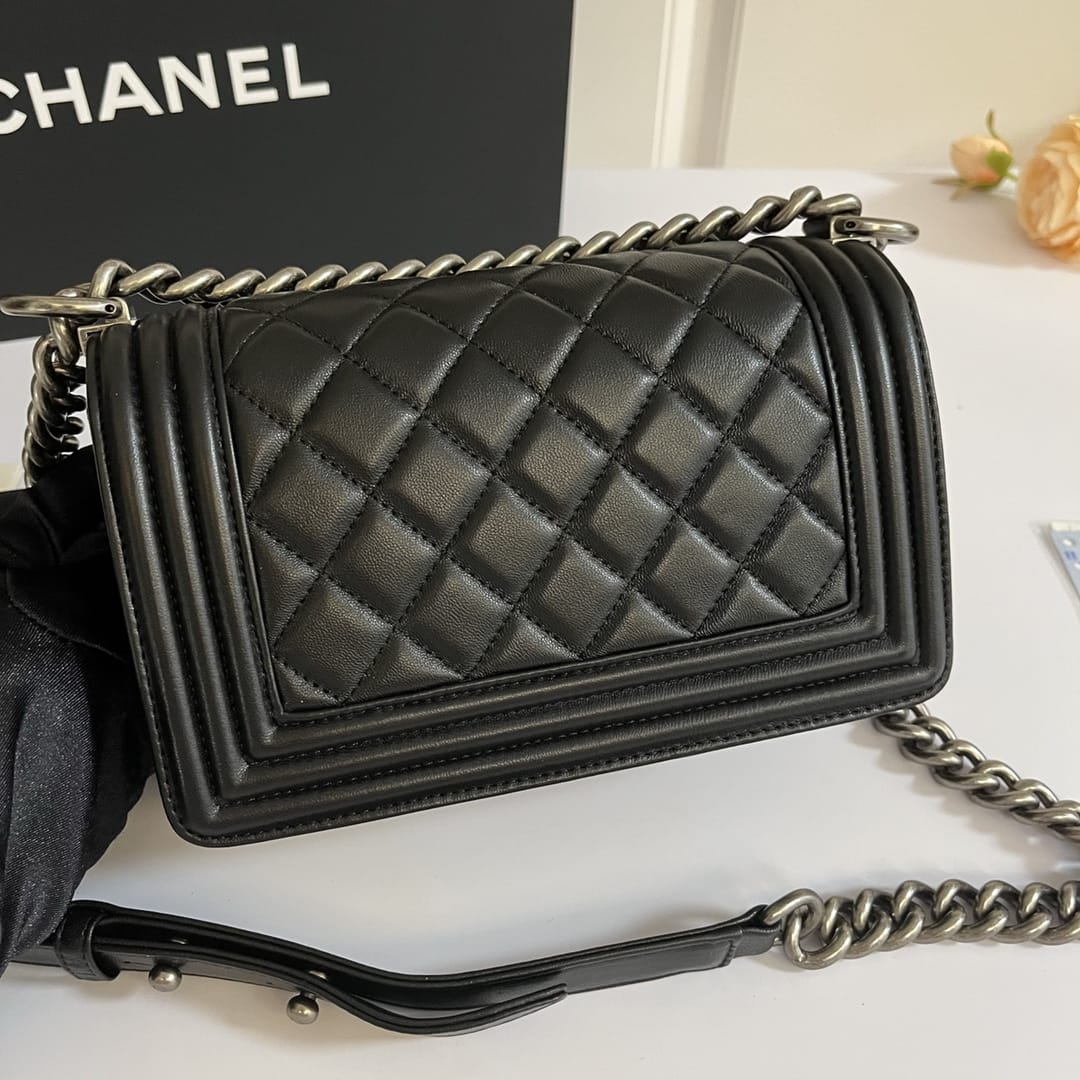 CHANEL BOY Small Flap Bag in Calfskin Leather - Black & Silver