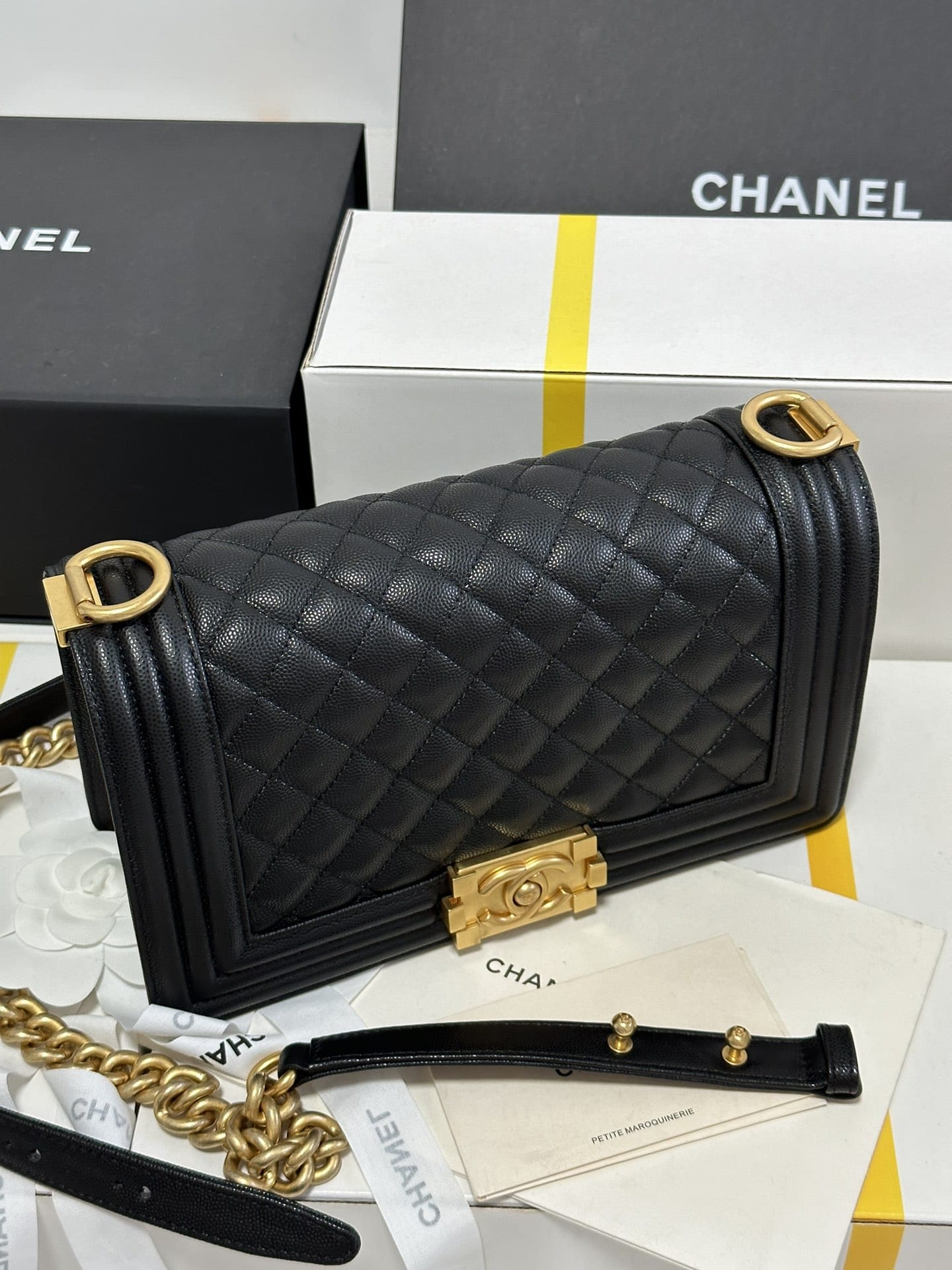 CHANEL BOY Medium Flap Bag in Grained Calfskin Leather - Black & Gold