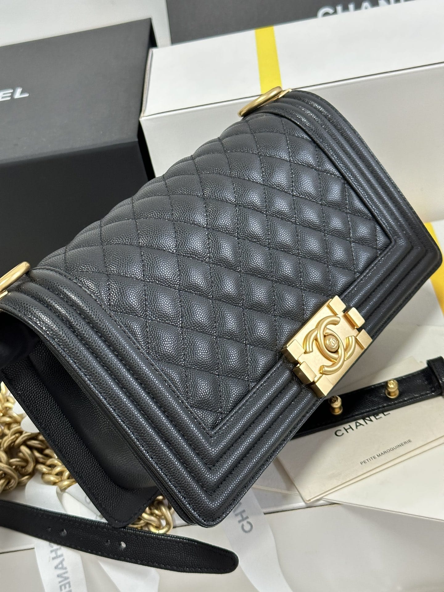 CHANEL BOY Medium Flap Bag in Grained Calfskin Leather - Black & Gold