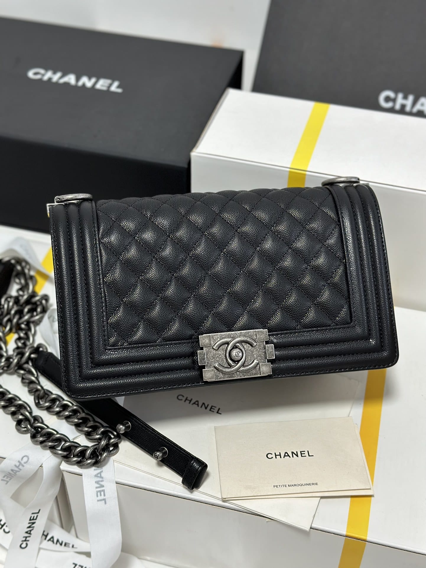 CHANEL BOY Medium Flap Bag in Grained Calfskin Leather - Black & Silver