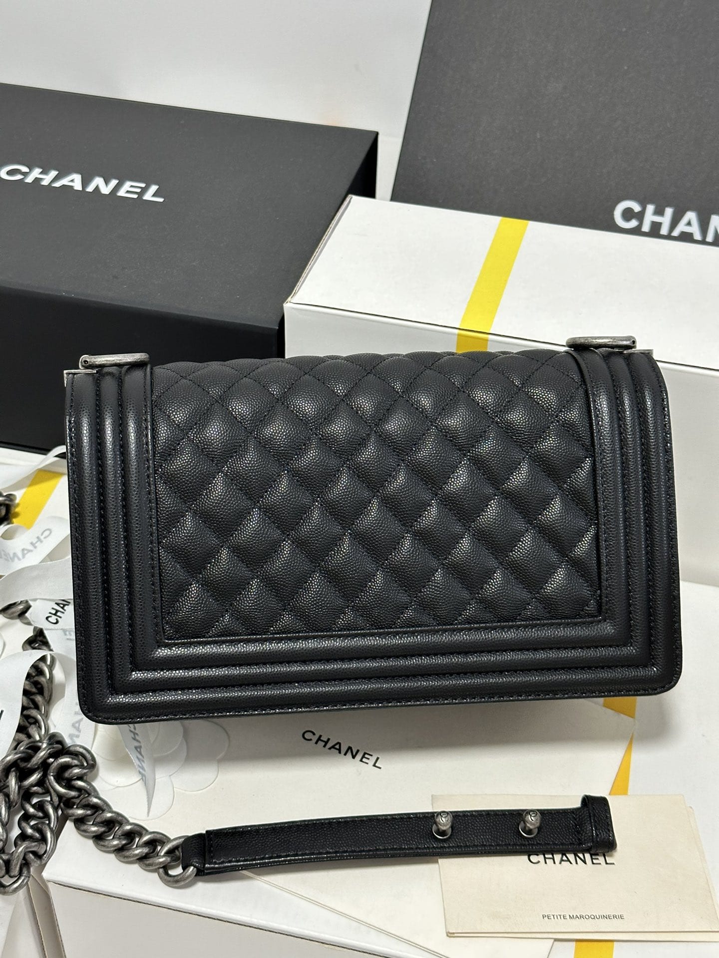 CHANEL BOY Medium Flap Bag in Grained Calfskin Leather - Black & Silver