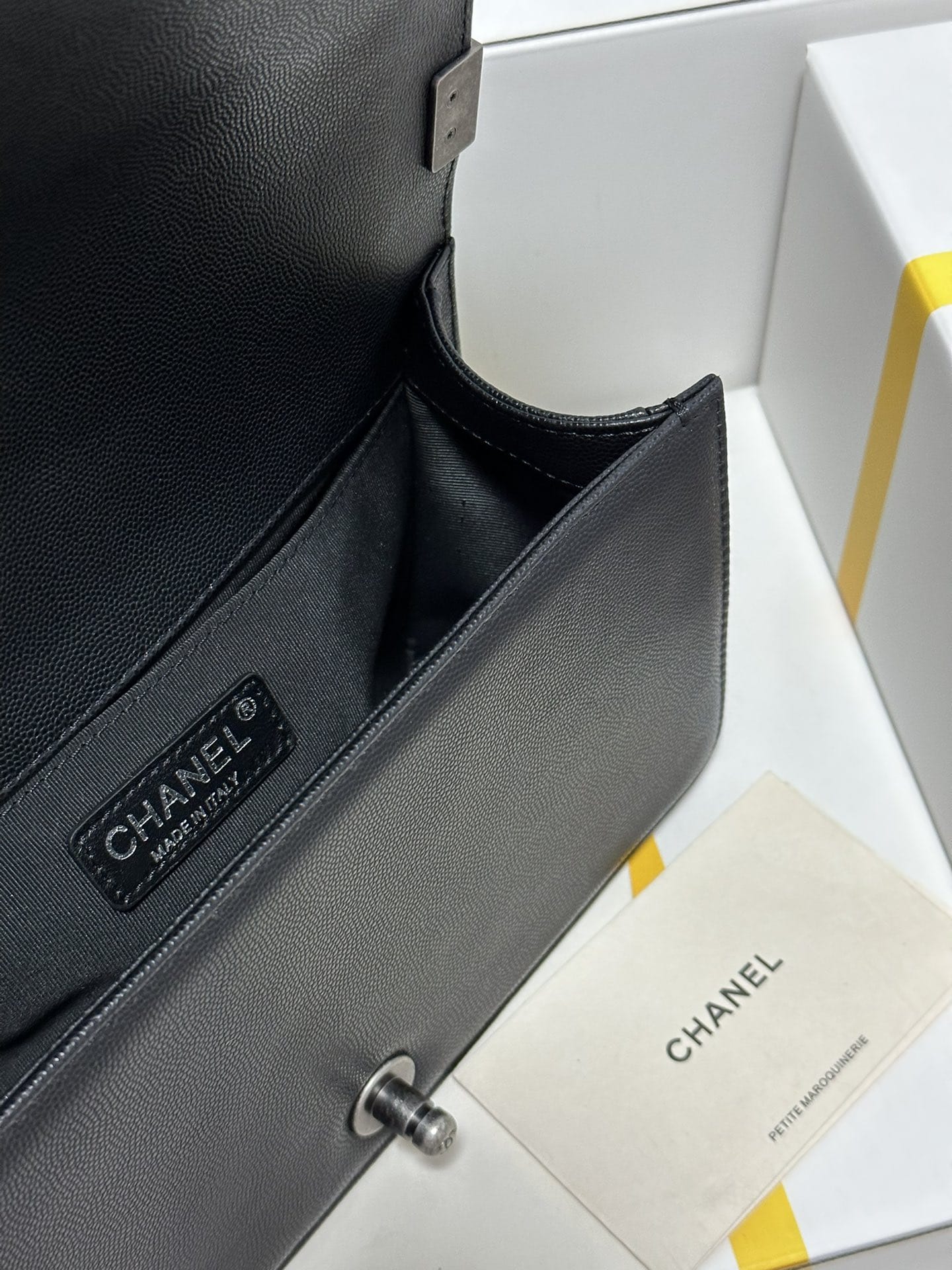 CHANEL BOY Medium Flap Bag in Grained Calfskin Leather - Black & Silver