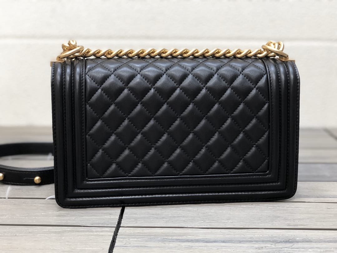 CHANEL BOY Medium Flap Bag in Calfskin Leather - Black & Gold