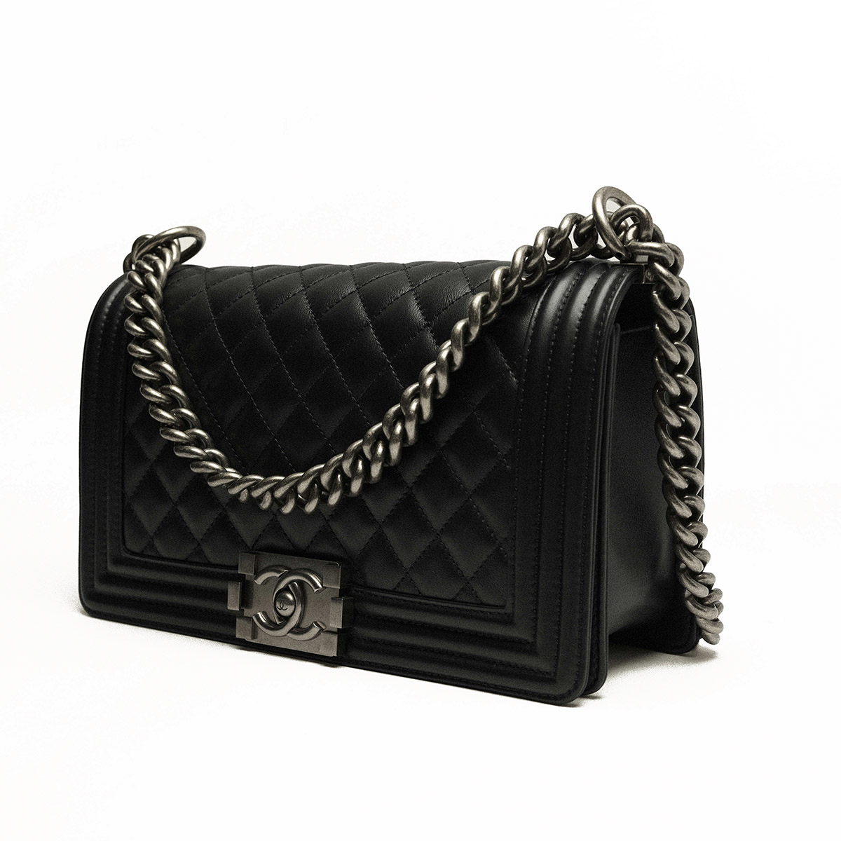 CHANEL BOY Medium Flap Bag in Calfskin Leather - Black & Silver