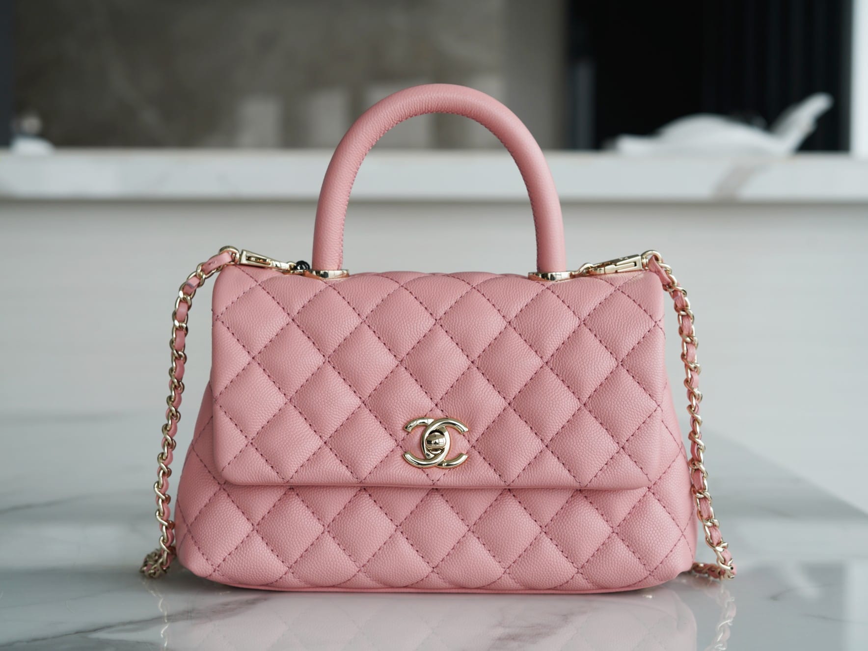 CHANEL COCO Top Handle Small Flap Bag in Grained Calfskin - Pink