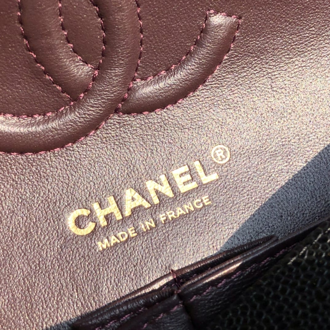 CHANEL Samll Classic Flap Bag in Grained Calfskin - Black & Gold