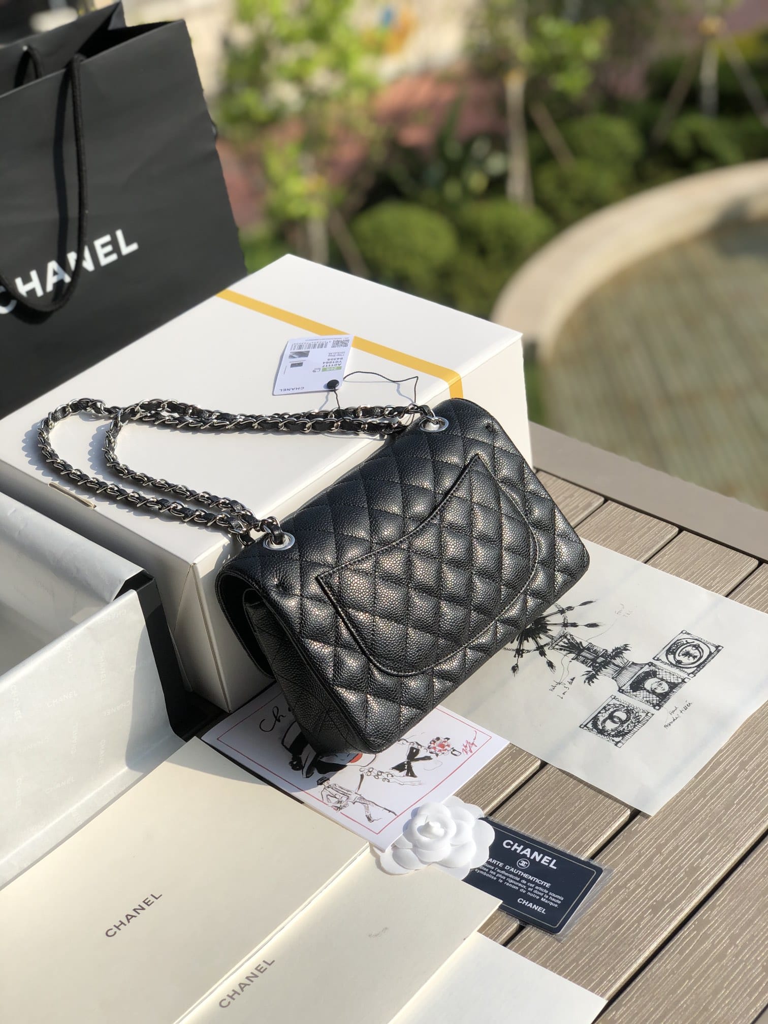 CHANEL Samll Classic Flap Bag in Grained Calfskin - Black & Silver