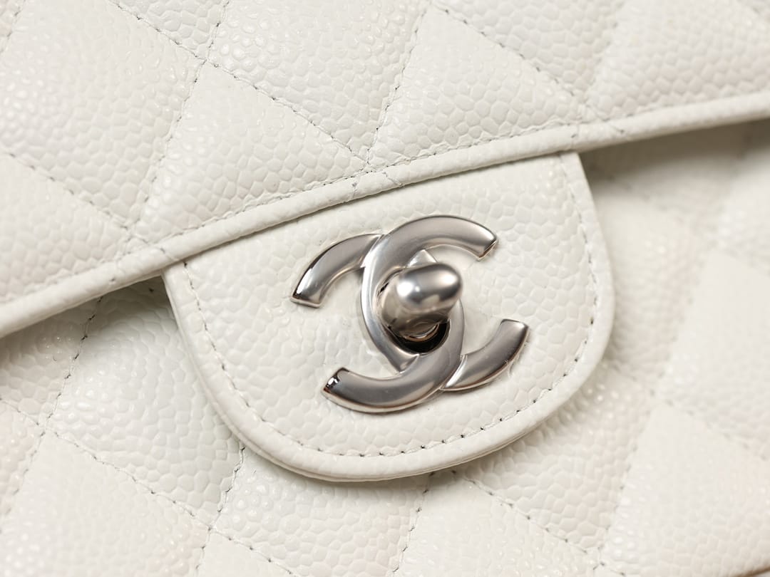 CHANEL Samll Classic Flap Bag in Grained Calfskin - White & Silver