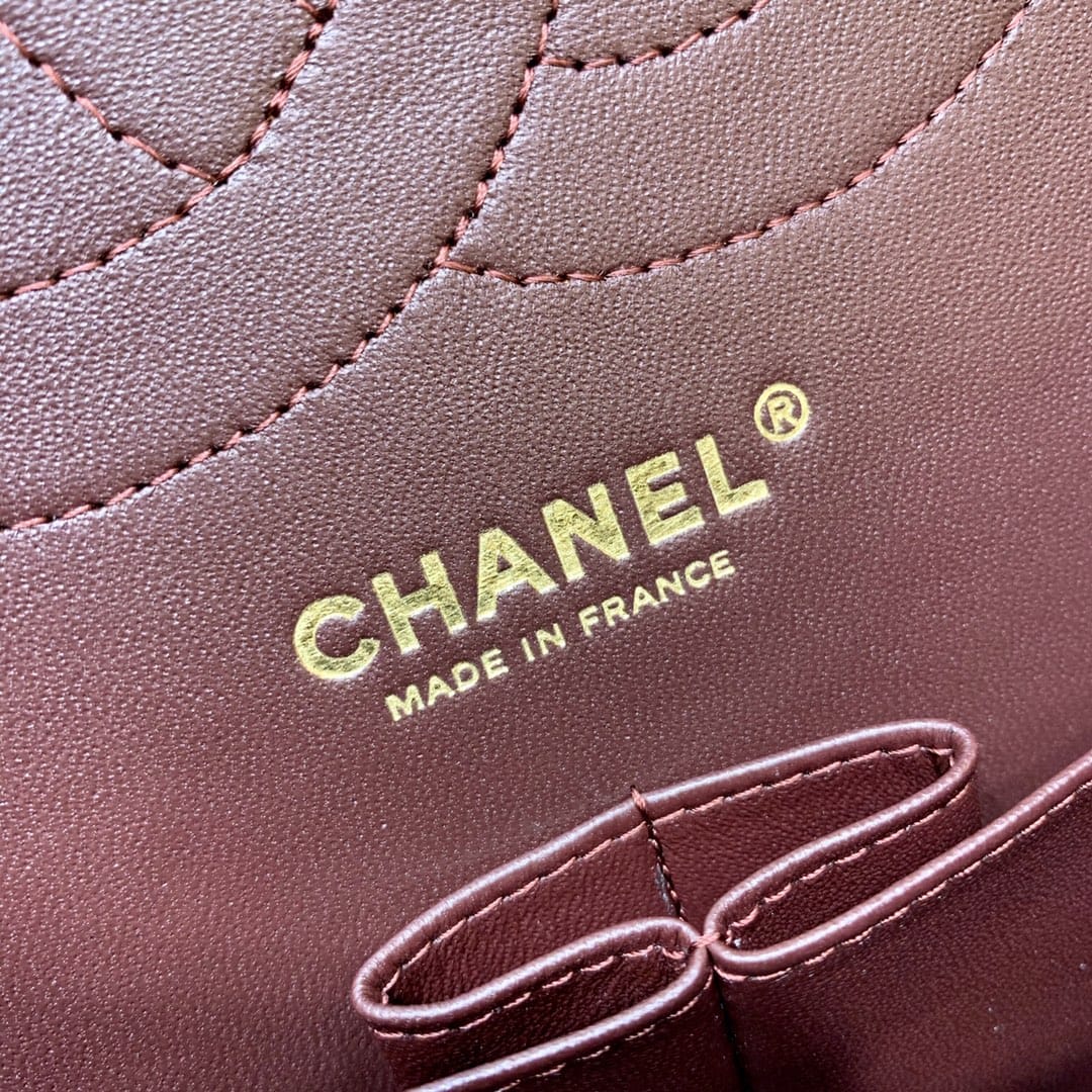 CHANEL Large Classic Flap Bag in Grained Calfskin - Black & Gold