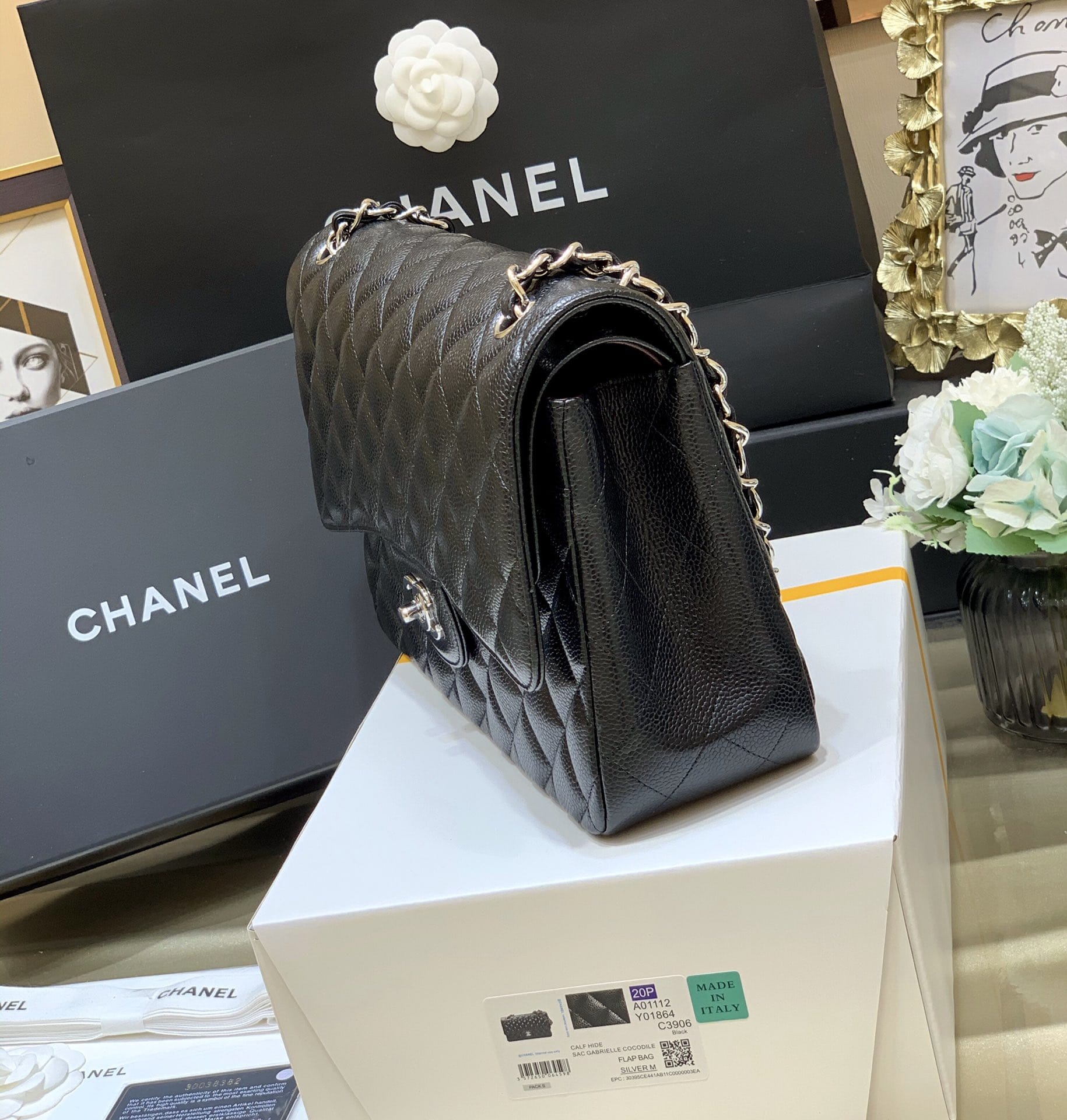 CHANEL Large Classic Flap Bag in Grained Calfskin - Black & Silver