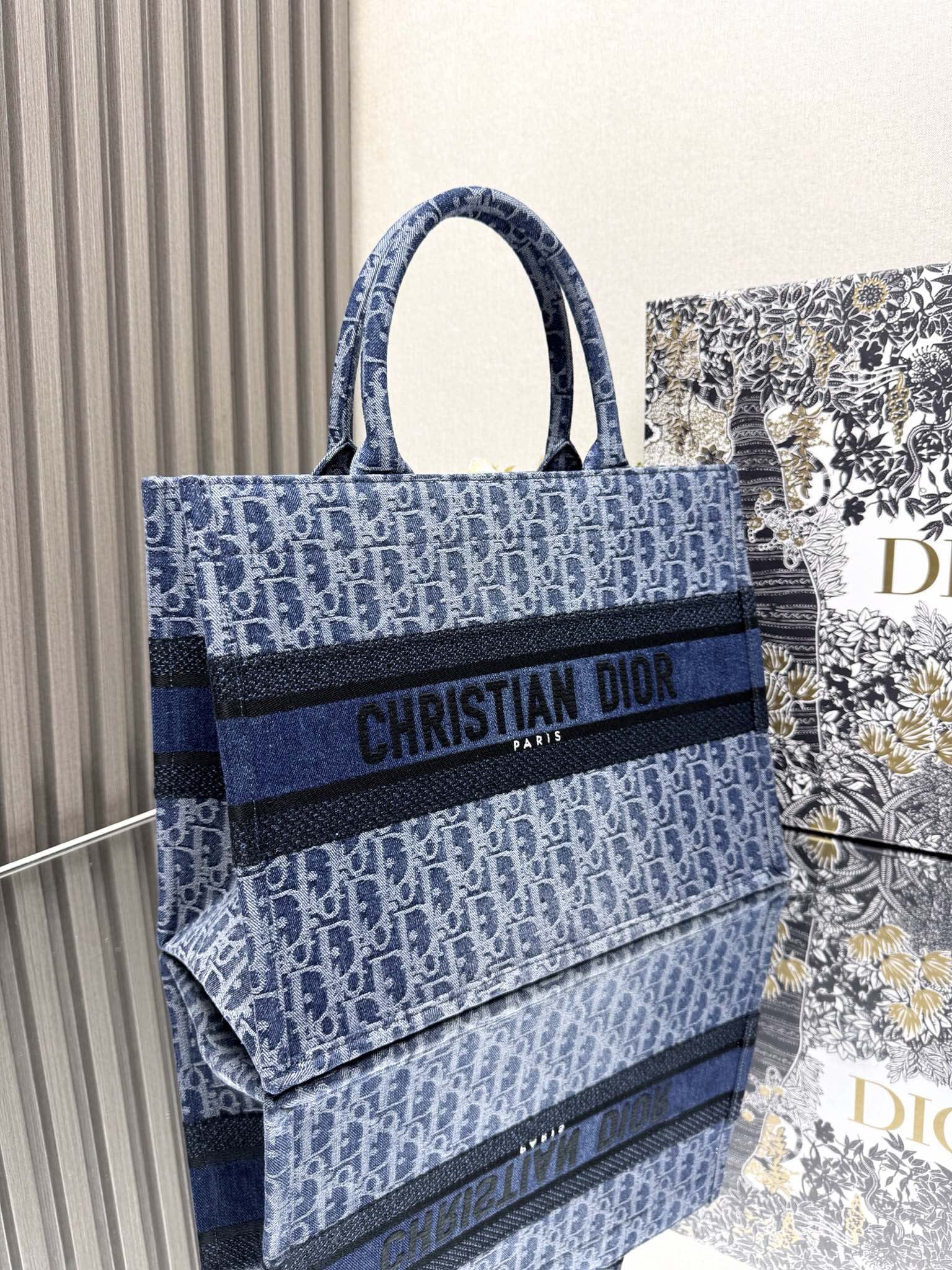 Dior Medium Book Tote Blue Denim Dior Oblique Jacquard