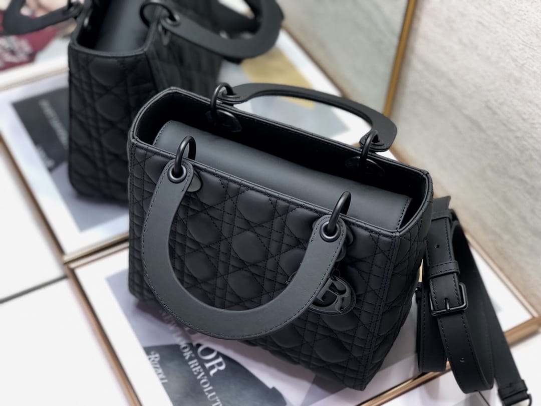 Dior Medium Lady Dior Bag in Cannage Calfskin - Ultramatte Black