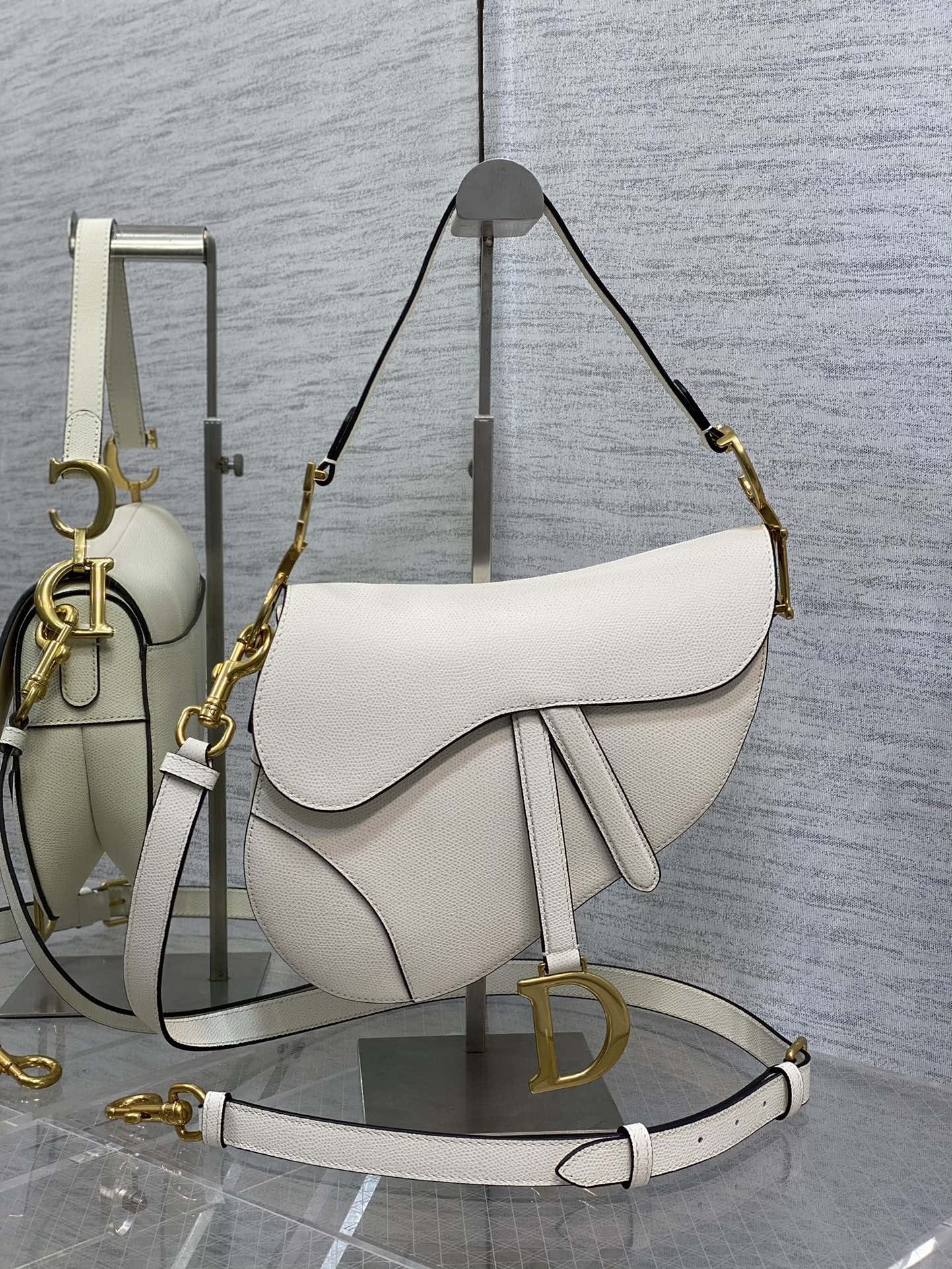 Dior Saddle Bag with Strap in Grained Calfskin - Lattte