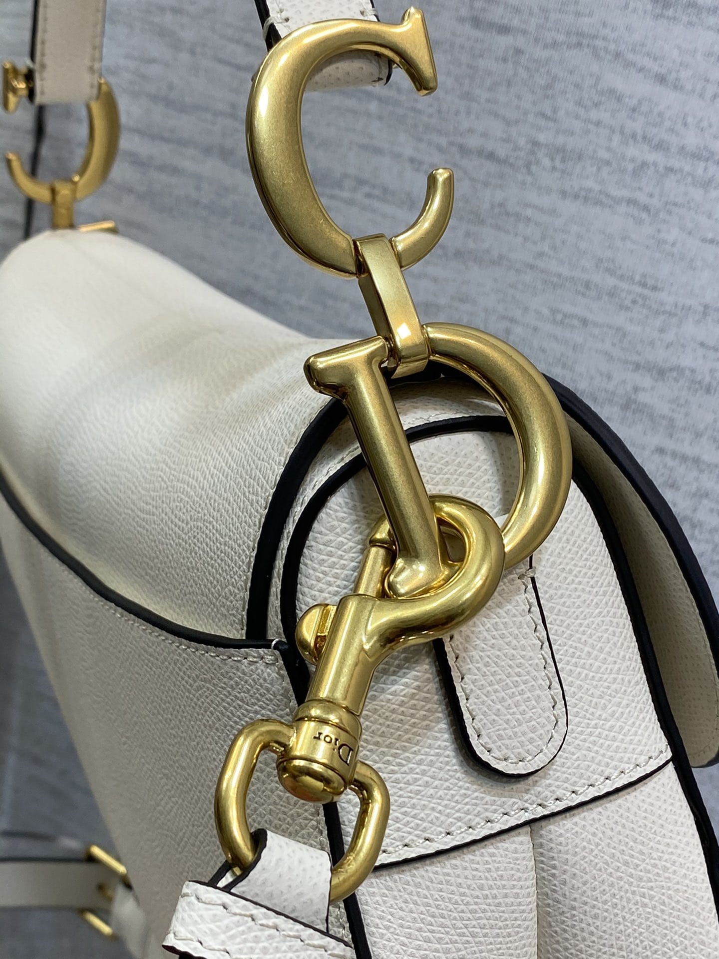 Dior Saddle Bag with Strap in Grained Calfskin - Lattte