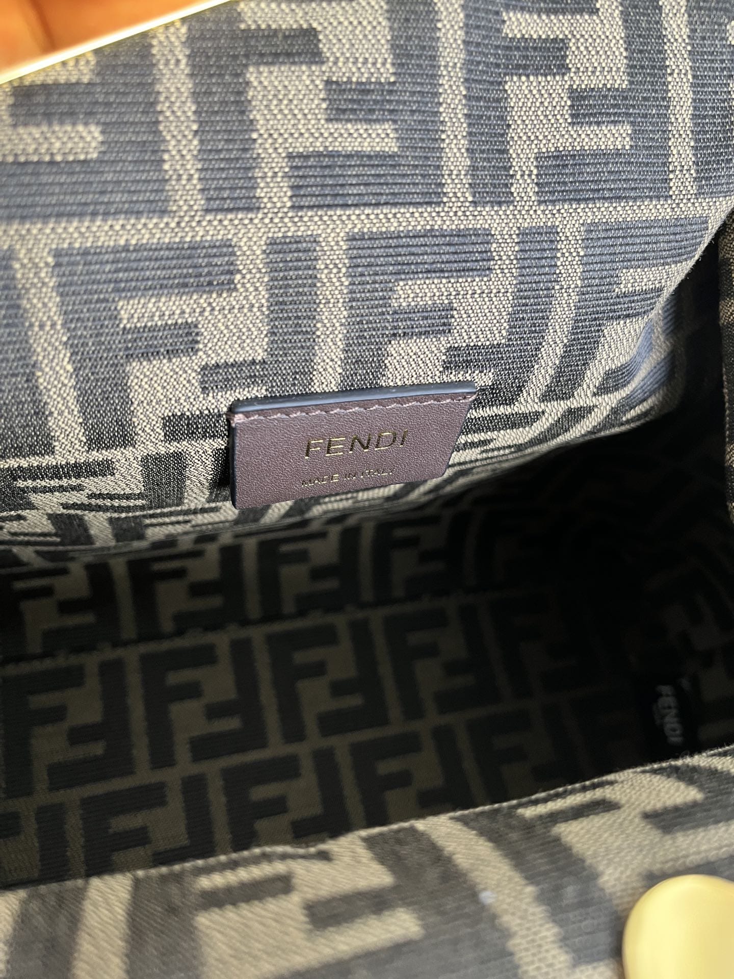 FENDI TIMELESS First Midi Brown Leather Bag