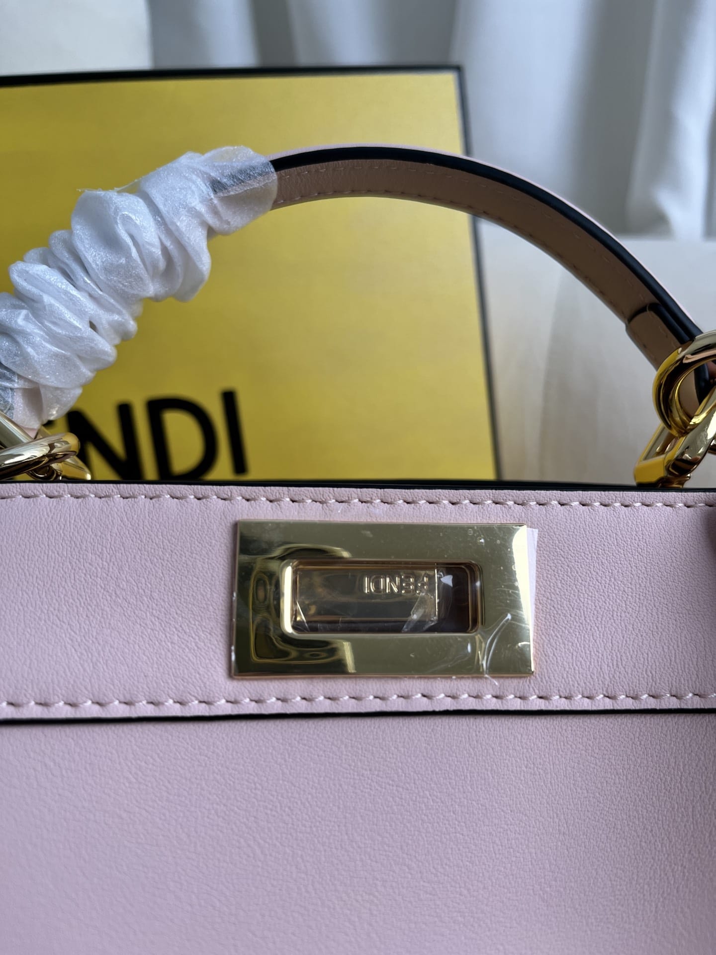 FENDI TIMELESS Peekaboo ISeeU Small Pink Calfskin Bag