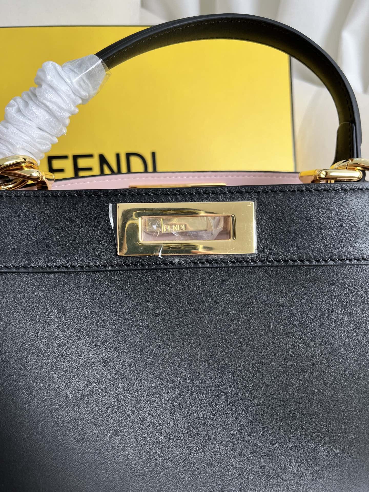 FENDI TIMELESS Peekaboo ISeeU Medium Black Calfskin Bag