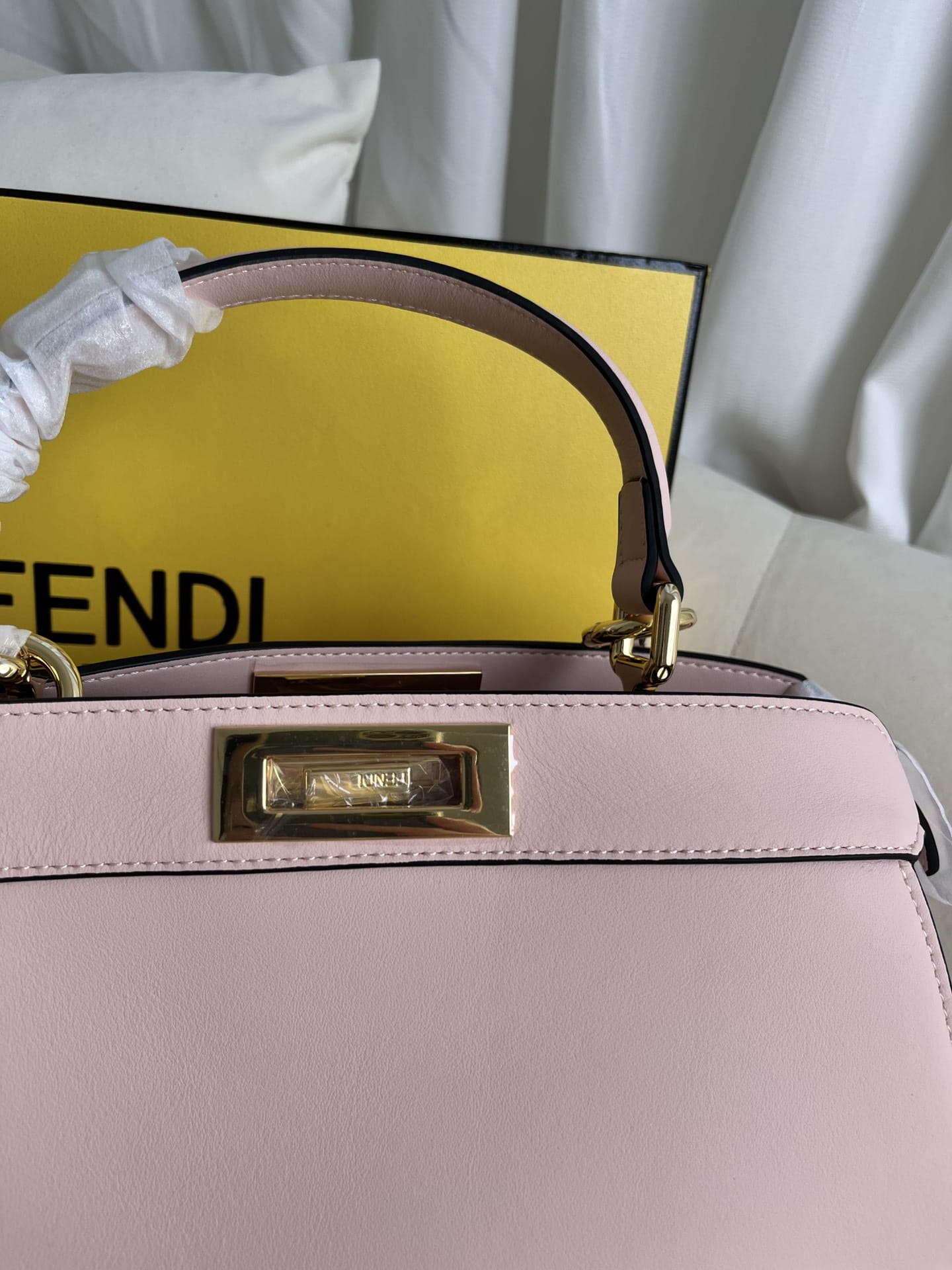 FENDI TIMELESS Peekaboo ISeeU Medium Pink Calfskin Bag