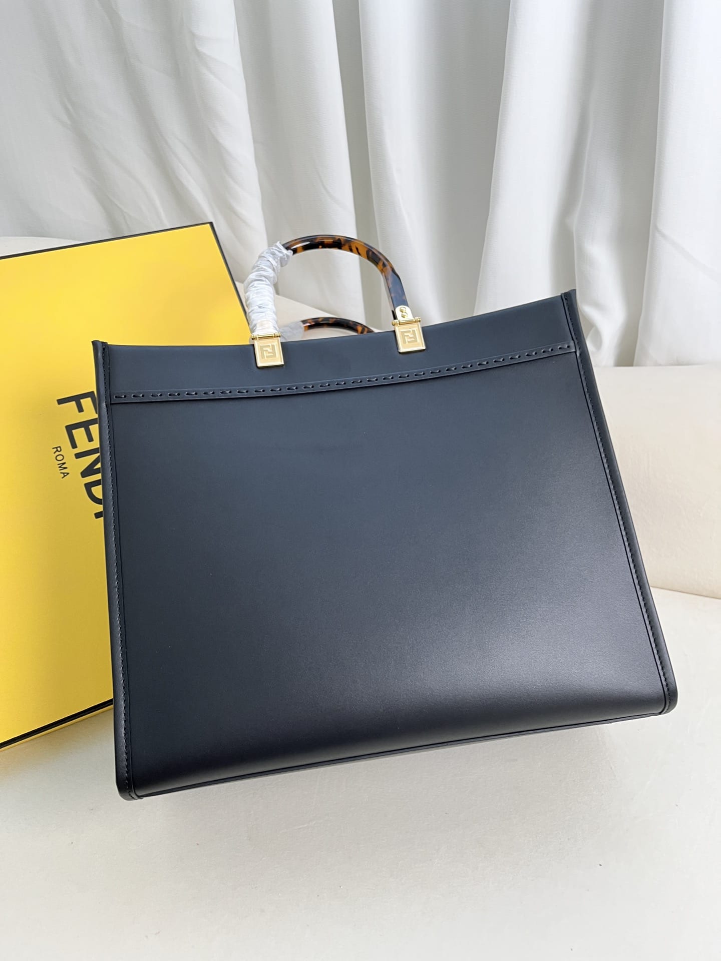 FENDI TIMELESS Sunshine Medium Black Calfskin Bag