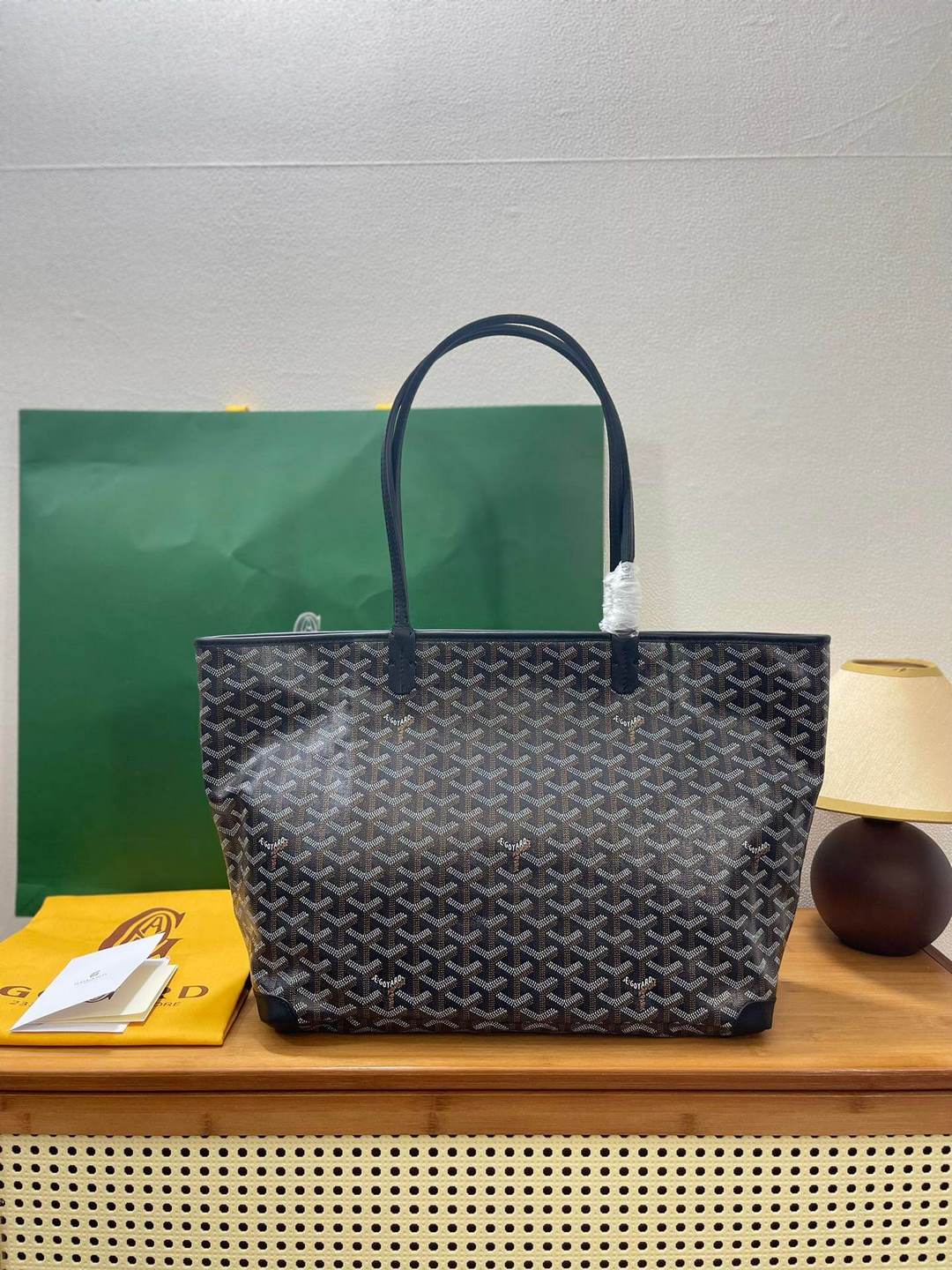 GOYARD Artois MM Tote Bag - Black 