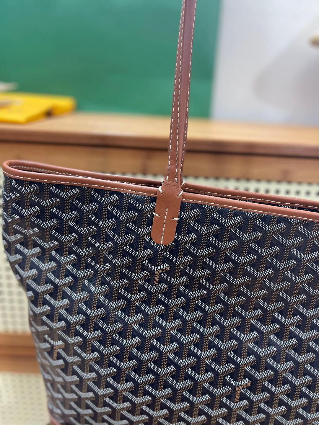 GOYARD Artois MM Tote Bag - Black &amp; Tan