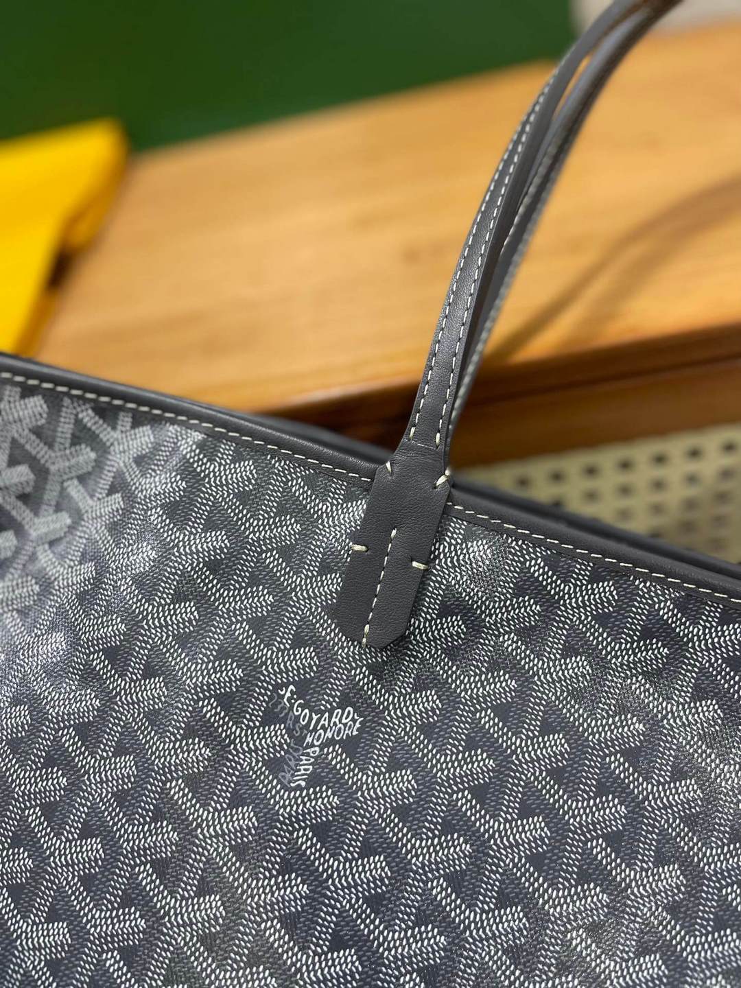 GOYARD Artois MM Tote Bag - Grey