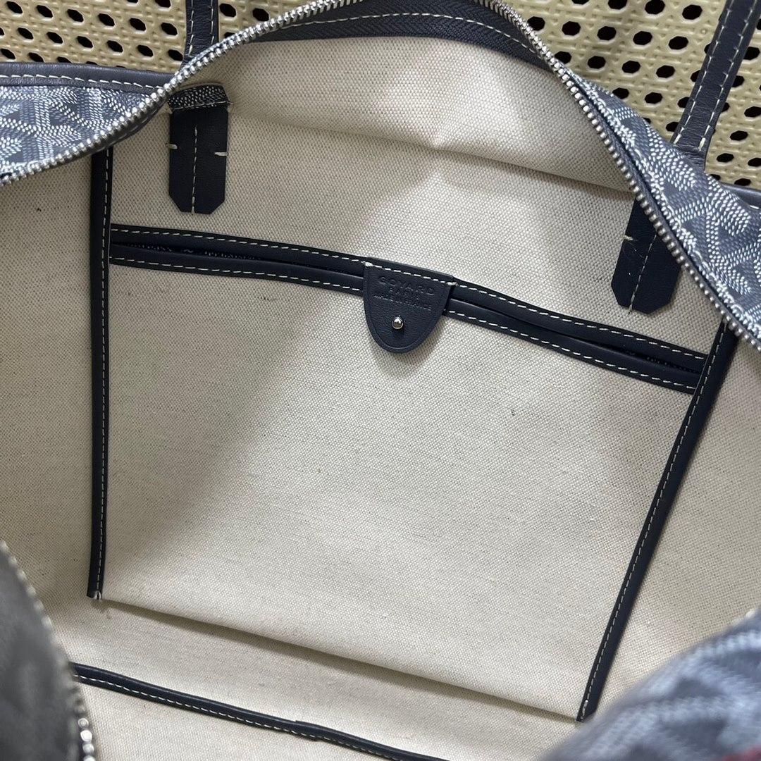 GOYARD Artois MM Tote Bag - Grey