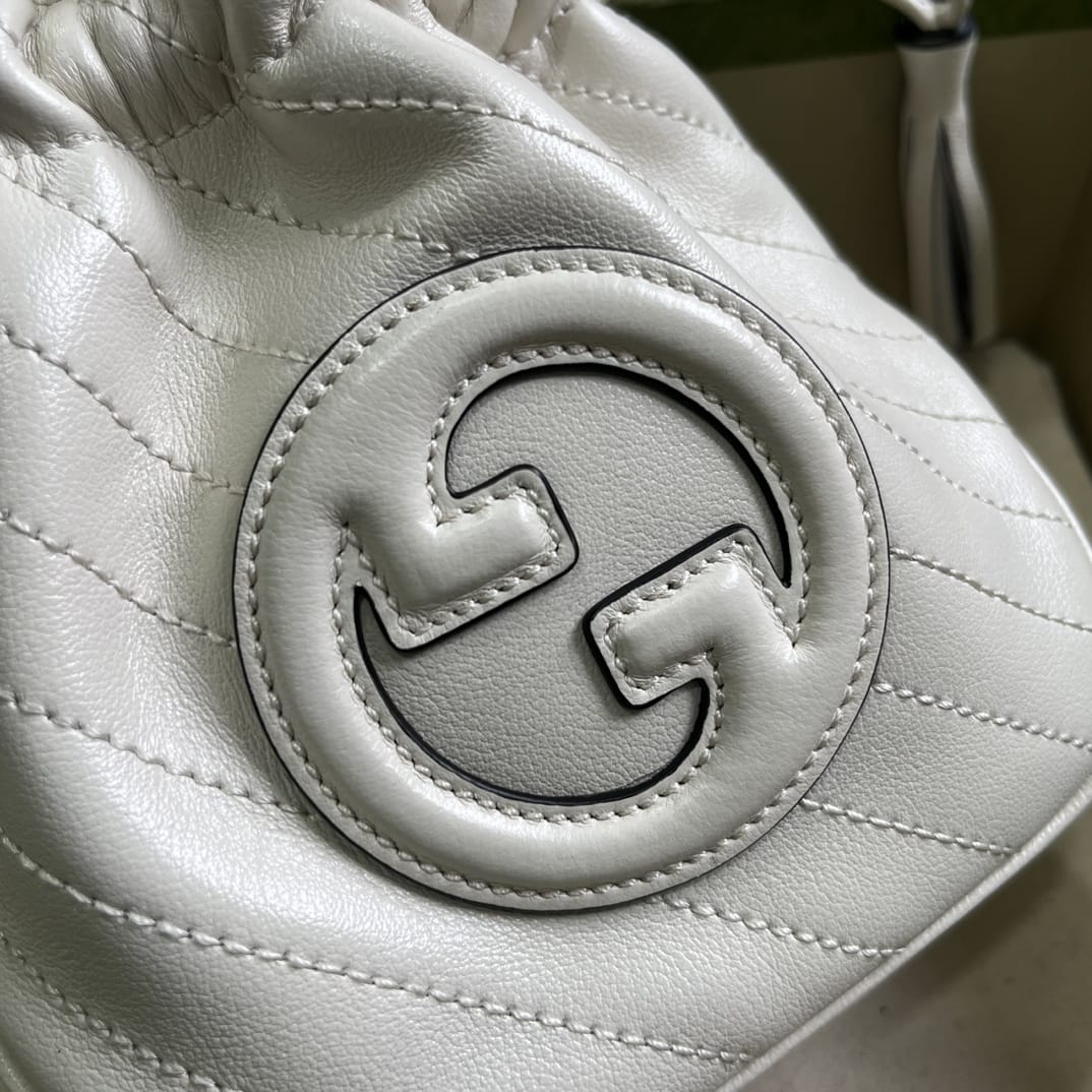 GUCCI Blondie Mini Bucket Bag - White Leather