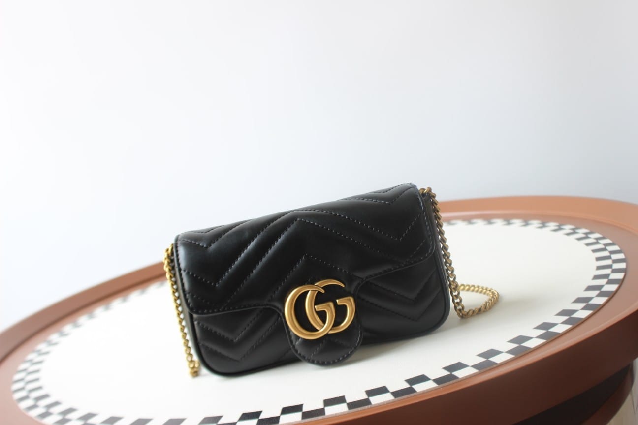 GUCCI GG Marmont Super Mini Shoulder Bag - Black Leather