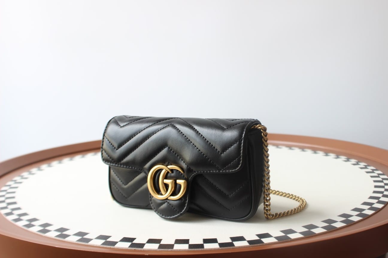 GUCCI GG Marmont Super Mini Shoulder Bag - Black Leather